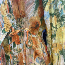 Load image into Gallery viewer, Pilcro floral top NWT XXS
