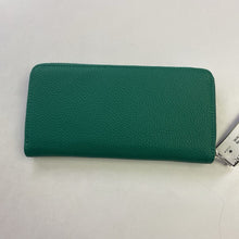 Load image into Gallery viewer, Matt &amp; Nat full zip wallet NWOT
