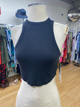 Load image into Gallery viewer, Lululemon Hold Tight Crop Tank NWT 6
