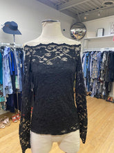 Load image into Gallery viewer, Bailey44 lace top M

