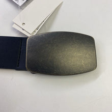 Load image into Gallery viewer, Gap leather belt NWT XL
