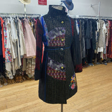 Load image into Gallery viewer, Kessley mixed media wool/blend coat S
