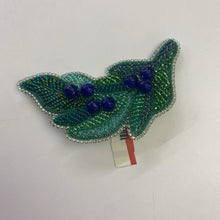Load image into Gallery viewer, Beaded leaf brooch
