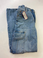 Load image into Gallery viewer, Denim Forum The Farrah Hi-Rise Wide cargo jeans 23
