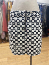 Load image into Gallery viewer, Vans denim skirt L
