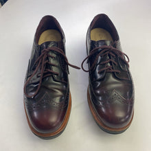 Load image into Gallery viewer, Clarks shoes 8
