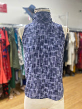 Load image into Gallery viewer, Jones New York vintage silk top 6
