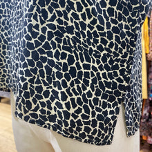 Load image into Gallery viewer, S.L.B. Vintage silk top S
