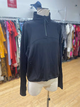 Load image into Gallery viewer, Lululemon Sweater 12
