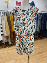 Load image into Gallery viewer, Club Monaco pleated dress 10
