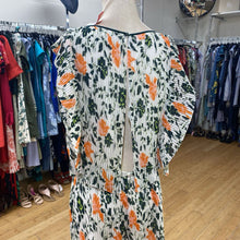Load image into Gallery viewer, Club Monaco pleated dress 10
