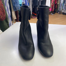Load image into Gallery viewer, Avec Les Filles bow boots 9.5
