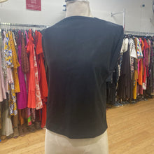 Load image into Gallery viewer, Banana Republic sleeveless top XXS
