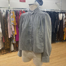 Load image into Gallery viewer, H&amp;M denim shirt S
