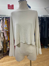 Load image into Gallery viewer, COS Cropped top M
