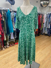 Load image into Gallery viewer, Danefae dress XL
