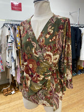 Load image into Gallery viewer, Lauren Ralph Lauren cross over top L
