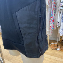 Load image into Gallery viewer, Roots quilted detail hoody M
