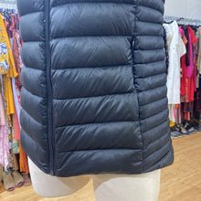 Load image into Gallery viewer, Roots puffy vest XS
