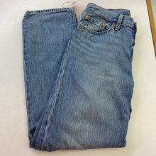Load image into Gallery viewer, Levis 501 90's jeans 26
