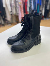 Load image into Gallery viewer, Sam Edelman boots 8
