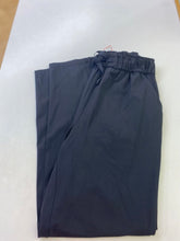 Load image into Gallery viewer, Lululemon pull on pants 6
