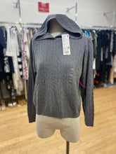Load image into Gallery viewer, Uniqlo knit grey sweater XL NWT
