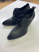 Load image into Gallery viewer, John Fluevog shoes 9

