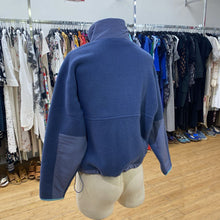 Load image into Gallery viewer, The North Face fleece zip up S
