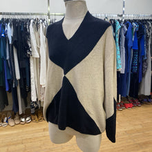 Load image into Gallery viewer, InWear vneck sweater M
