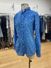 Load image into Gallery viewer, Ralph Lauren Slim Fit Button-up M
