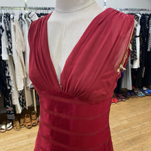 Load image into Gallery viewer, BCBG Max Azria lined silk dress 4
