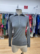 Load image into Gallery viewer, Icebreaker wool half zip knit top XS
