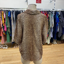 Load image into Gallery viewer, August Leopard print top 6
