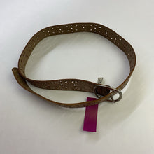 Load image into Gallery viewer, Fossil leather belt L
