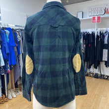 Load image into Gallery viewer, Roots plaid top S
