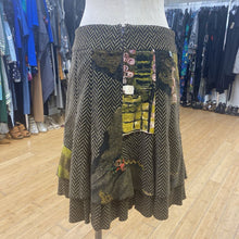 Load image into Gallery viewer, Anne Elisabeth brushed fabric skirt 40
