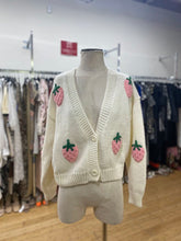 Load image into Gallery viewer, Dreamers strawberry cardi S/M

