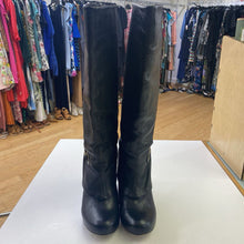 Load image into Gallery viewer, Fly London pull on boots 39
