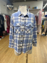 Load image into Gallery viewer, Japna plaid top L
