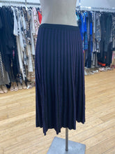 Load image into Gallery viewer, Diane Von Furstenburg wool/blend metallic knit skirt S
