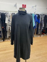 Load image into Gallery viewer, Columbia ribbed dress M

