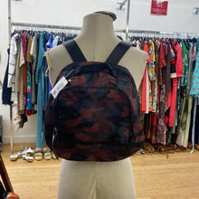Load image into Gallery viewer, Lululemon City Adventure Backpack ll NWT
