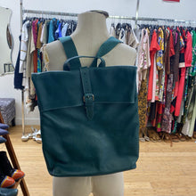 Load image into Gallery viewer, Roots Mirage Commuter Backpack NWT
