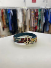 Load image into Gallery viewer, Lucky Brand fabric/suede belt S

