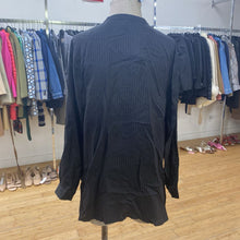 Load image into Gallery viewer, Eileen Fisher silk top M
