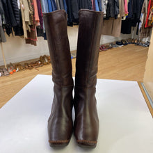 Load image into Gallery viewer, Pikolinos leather boots 39
