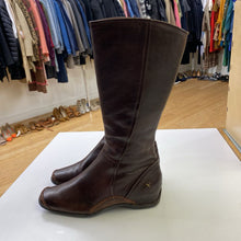 Load image into Gallery viewer, Pikolinos leather boots 39
