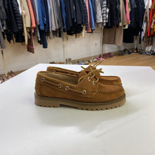 Load image into Gallery viewer, L'intervalle suede shoes NWOT 37
