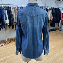 Load image into Gallery viewer, TNA Golden denim top M
